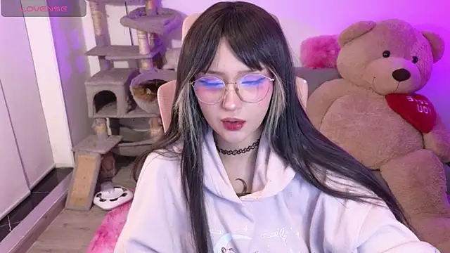 KuroChan420 online show from February 20, 2026, 3:25 am