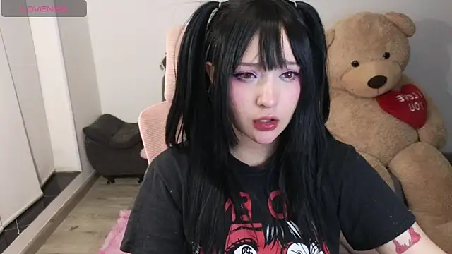 KuroChan420 online show from April 8, 2026, 2:00 am