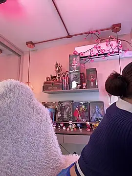 Zoe Bae online show from March 10, 2026, 12:15 am