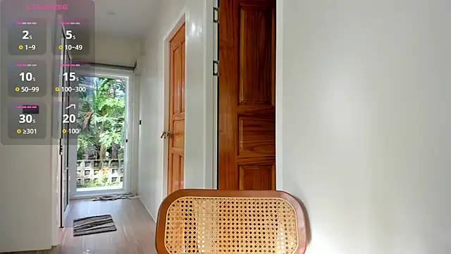 Snapshot of MiracleCam chatting on November 19, 2025, 1:16 am MiracleCam online show from November 19, 2025, 1:16 am