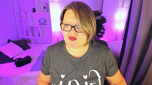 Shannonshine online show from March 26, 2026, 1:06 pm