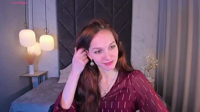 MirandaGlow online show from March 10, 2025, 5:54 am