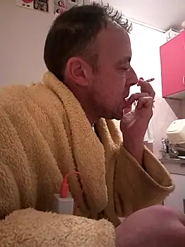 Snapshot of david_geam chatting on December 23, 2024, 3:18 am david geam online show from December 23, 2024, 3:18 am