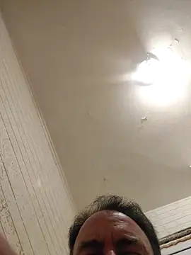 Snapshot of david_geam chatting on March 10, 2025, 12:51 am david geam online show from March 10, 2025, 12:51 am