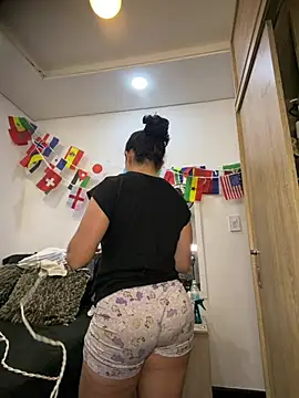 carolgaita online show from July 6, 2026, 11:18 am