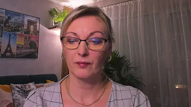 vanessa chat online show from February 9, 2025, 5:43 pm