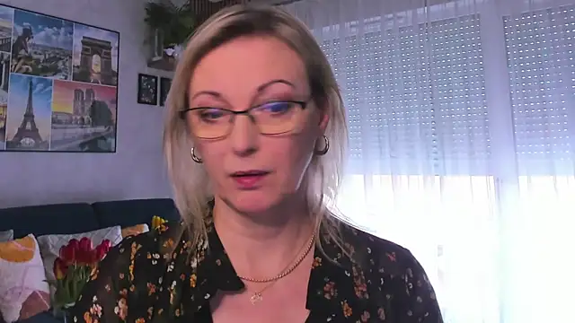 vanessa chat online show from February 18, 2025, 2:27 pm