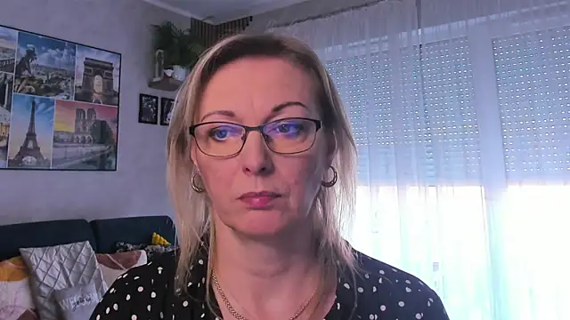 vanessa chat online show from March 19, 2025, 2:24 pm