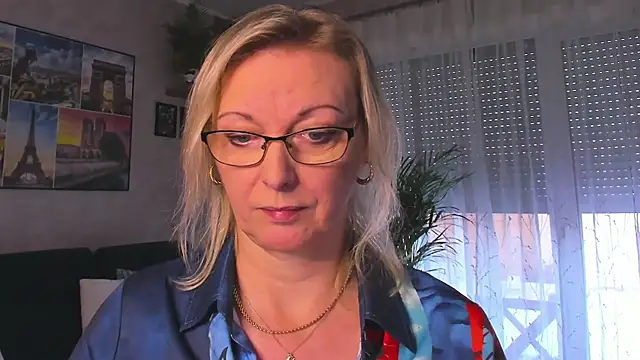 vanessa chat online show from November 27, 2025, 2:19 pm