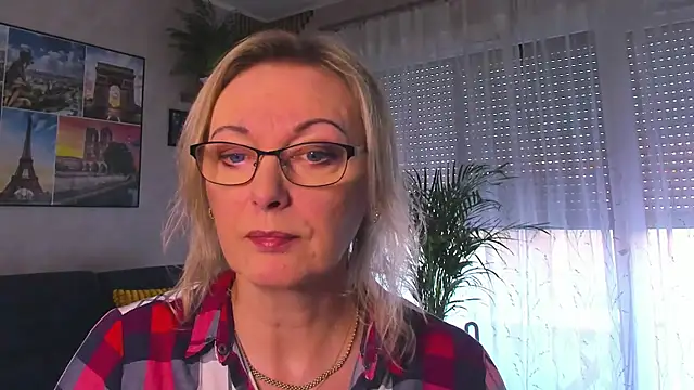 vanessa chat online show from March 17, 2026, 3:59 pm