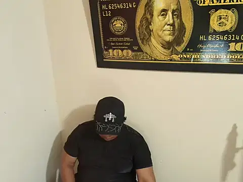 Snapshot of Malo666howard chatting on February 22, 2026, 4:24 am Malo666howard online show from February 22, 2026, 4:24 am