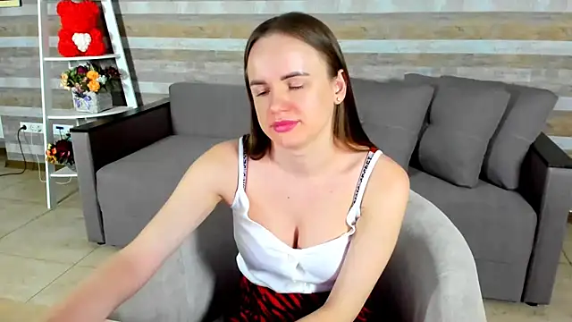 SusanSmit online show from February 21, 2025, 7:54 pm