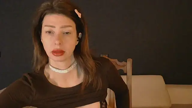 WhiteQueen888 online show from November 12, 2025, 4:24 am