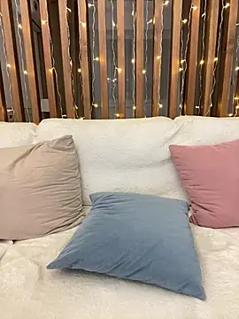 Snapshot of HotyWinter chatting on March 8, 2025, 7:42 pm HotyWinter online show from March 8, 2025, 7:42 pm