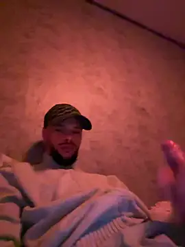 Lionayowe online show from March 5, 2026, 6:48 pm