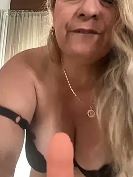 x elena x online show from February 7, 2025, 12:28 pm