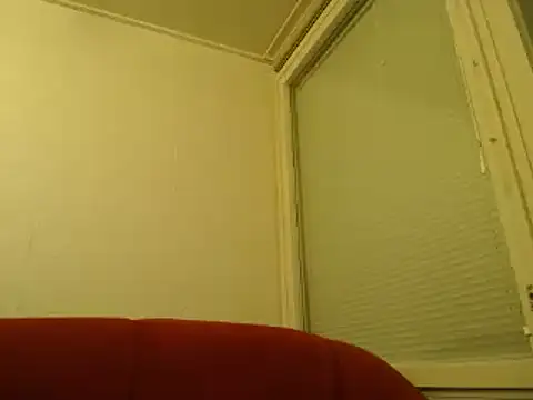 Snapshot of Milana235 chatting on February 13, 2025, 6:16 pm Milana235 online show from February 13, 2025, 6:16 pm