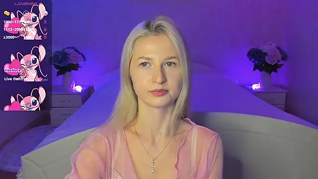 AnnaCarrera online show from November 5, 2025, 7:58 pm