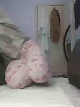 AlexandraGiogio online show from January 14, 2025, 4:40 pm