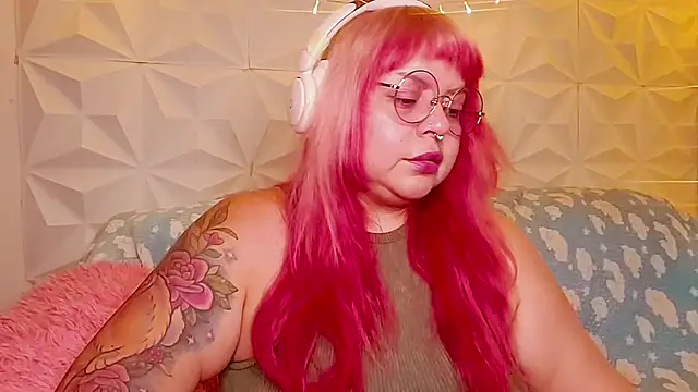 Snapshot of Satyn_doll chatting on June 21, 2026, 10:45 pm Satyn doll online show from June 21, 2026, 10:45 pm