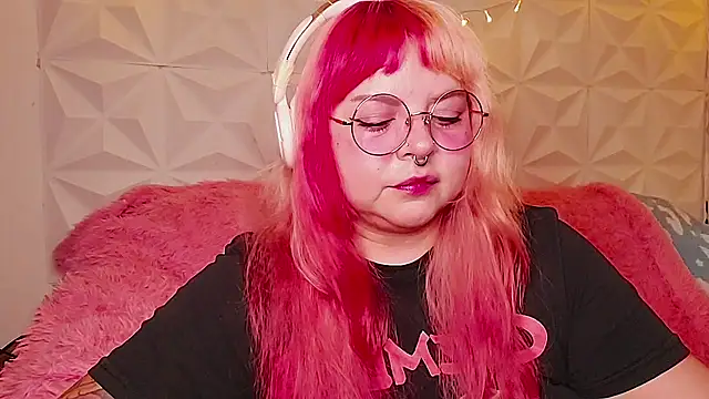 Snapshot of Satyn_doll chatting on July 9, 2026, 10:47 pm Satyn doll online show from July 9, 2026, 10:47 pm