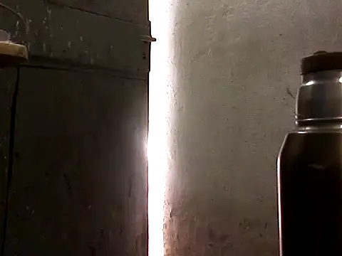 Silari1977 online show from December 3, 2025, 3:10 pm