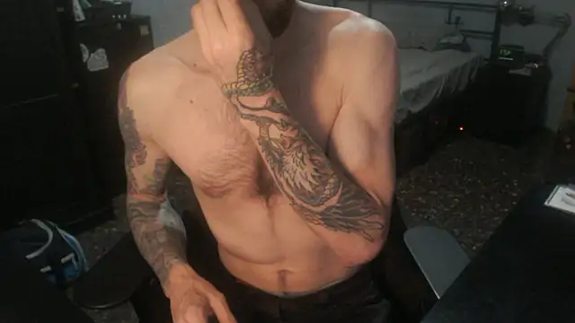 Snapshot of SexxxyLouis chatting on February 24, 2026, 8:40 pm SexxxyLouis online show from February 24, 2026, 8:40 pm