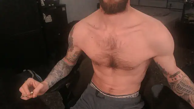 Snapshot of SexxxyLouis chatting on March 8, 2026, 10:41 am SexxxyLouis online show from March 8, 2026, 10:41 am