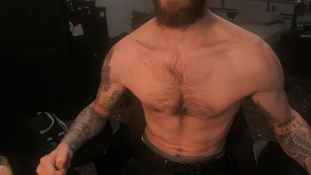 Snapshot of SexxxyLouis chatting on March 9, 2026, 5:06 pm SexxxyLouis online show from March 9, 2026, 5:06 pm