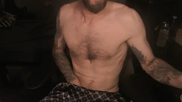 SexxxyLouis online show from August 4, 2026, 8:55 pm