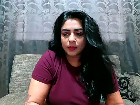 indianishkq7 online show from December 17, 2024, 11:39 am