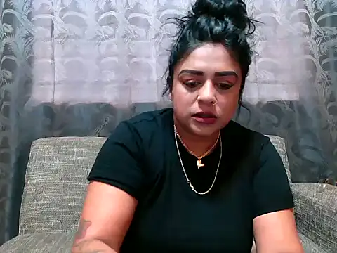 indianishkq7 online show from January 23, 2025, 11:48 am