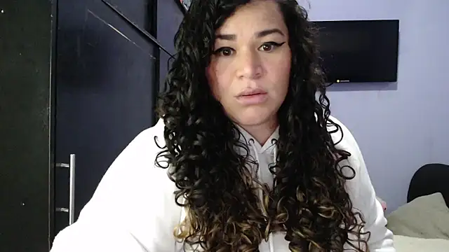 ANGELIQUE KLANE online show from January 22, 2025, 4:23 am