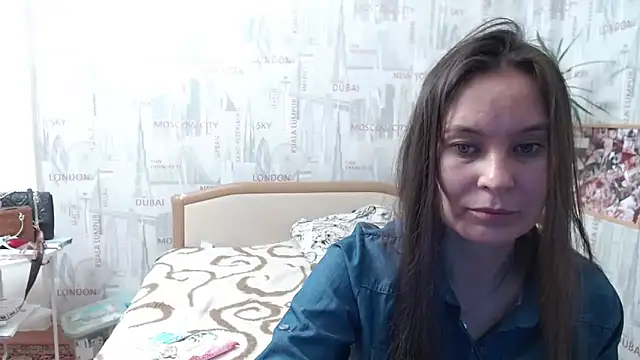 Snapshot of GinaQSoul chatting on October 12, 2025, 3:44 pm GinaQSoul online show from October 12, 2025, 3:44 pm