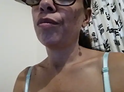 mari657 online show from January 10, 2025, 9:31 pm