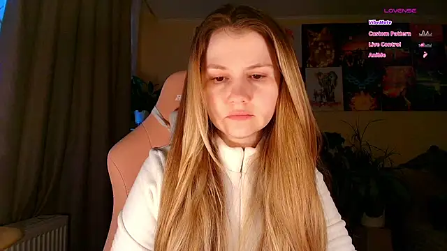 Snapshot of GoodWitch_ chatting on February 10, 2026, 10:52 am GoodWitch online show from February 10, 2026, 10:52 am