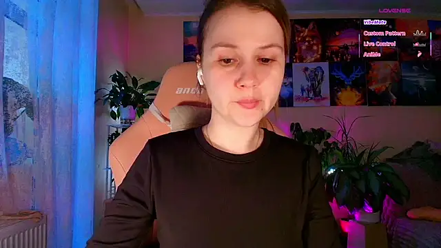 Snapshot of GoodWitch_ chatting on February 12, 2026, 7:58 am GoodWitch online show from February 12, 2026, 7:58 am