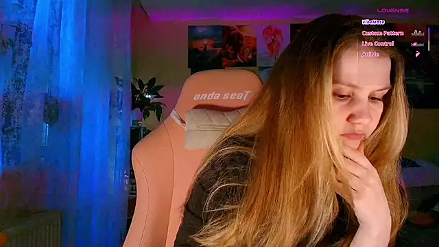 Snapshot of GoodWitch_ chatting on February 19, 2026, 7:15 am GoodWitch online show from February 19, 2026, 7:15 am