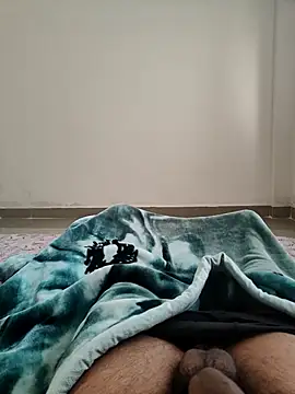 devil43521 online show from November 30, 2025, 6:39 am