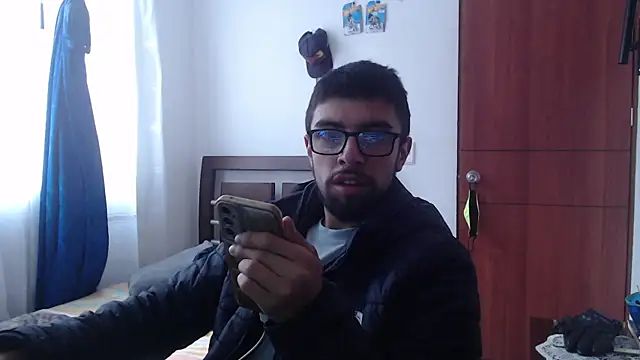 Snapshot of fvckolombianguyy chatting on March 1, 2025, 9:48 pm fvckolombianguyy online show from March 1, 2025, 9:48 pm