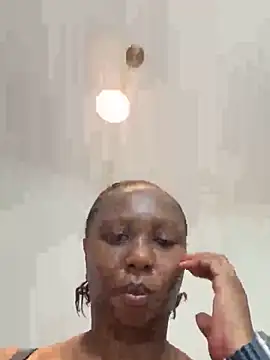 Bootyliciouse21X online show from February 1, 2026, 8:29 pm