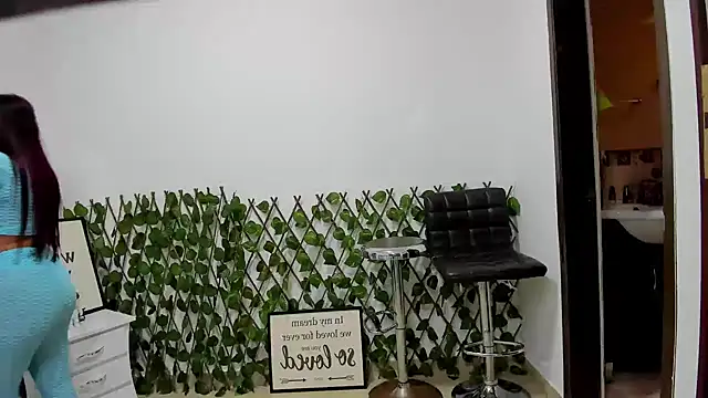 Fancyxlove online show from January 27, 2025, 1:09 pm