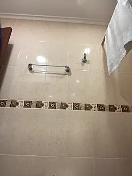 Fancyxlove online show from November 13, 2025, 12:26 pm