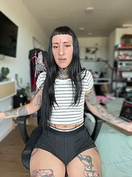 samisamsx online show from October 20, 2025, 5:13 pm