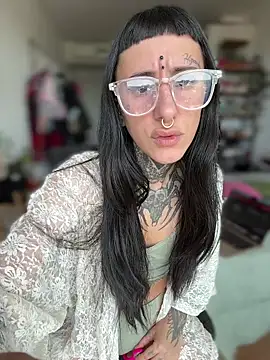 samisamsx online show from October 21, 2025, 4:19 pm