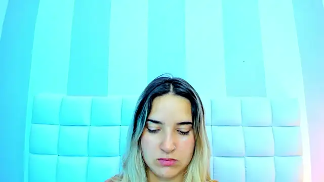 Snapshot of teresasroom_ chatting on January 24, 2025, 5:32 pm teresasroom online show from January 24, 2025, 5:32 pm