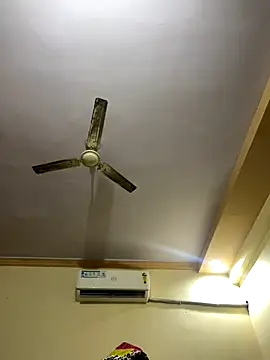 kavilv69fuck online show from December 15, 2025, 3:38 pm