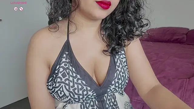 Snapshot of _neesha_414_ chatting on August 9, 2026, 3:23 am neesha 414 online show from August 9, 2026, 3:23 am