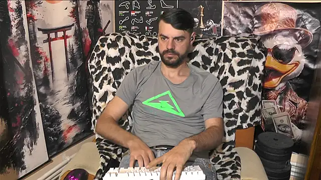 00george online show from April 23, 2026, 3:41 am