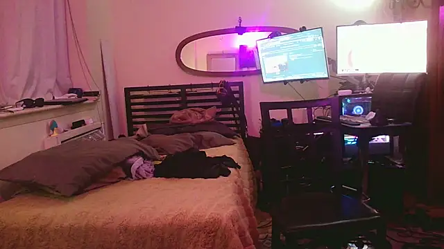 Mikela Alexa online show from December 21, 2024, 6:52 am